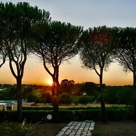 Cinque Pini - For 10 People * Locorotondo